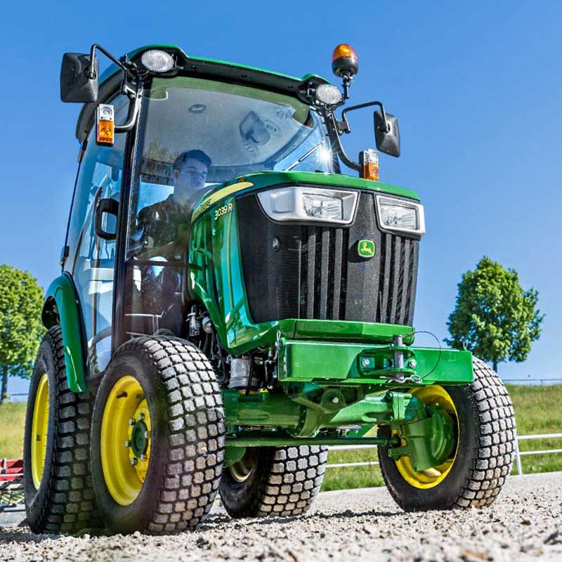 macchine-agricole-per-lavorazione-terreno