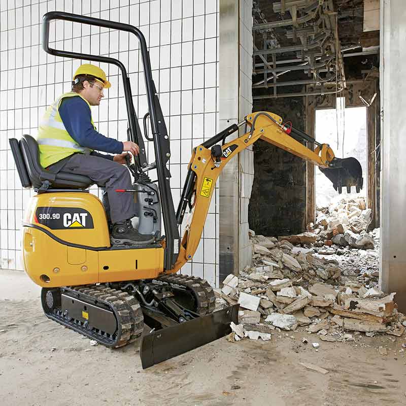 miniescavatore-da-giardino-10-50-quintali-parma-reggio-emilia